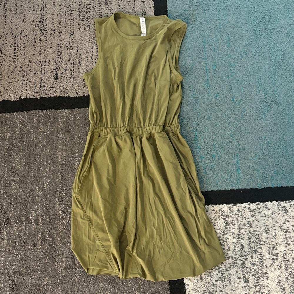 lululemon athletica Olive Midi Dress